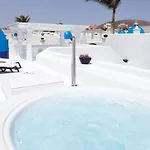 44 فيلة *